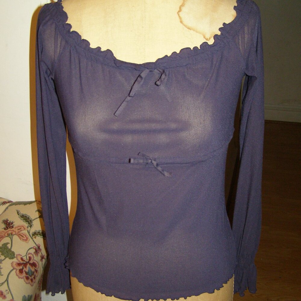 RARE New J.Lo by Jennifer Lopez sweet Peasant top Large Purple Ruffle trim